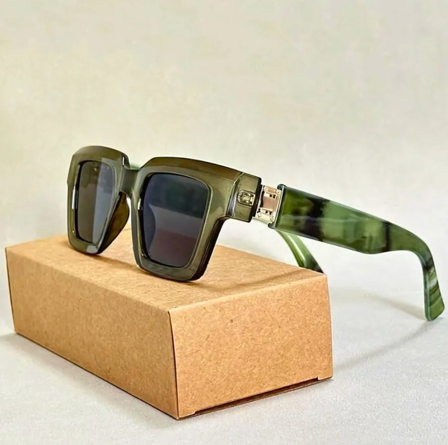 Weekender Square Sunglasses